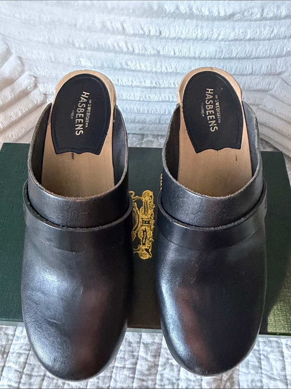 Swedish Hasbeens Black Leather Slide Clogs with Natural Wood Heel - Picture 2 of 4